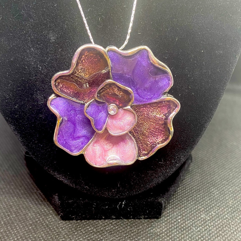 Purple Flower Pendent on a Silver Tone Chain